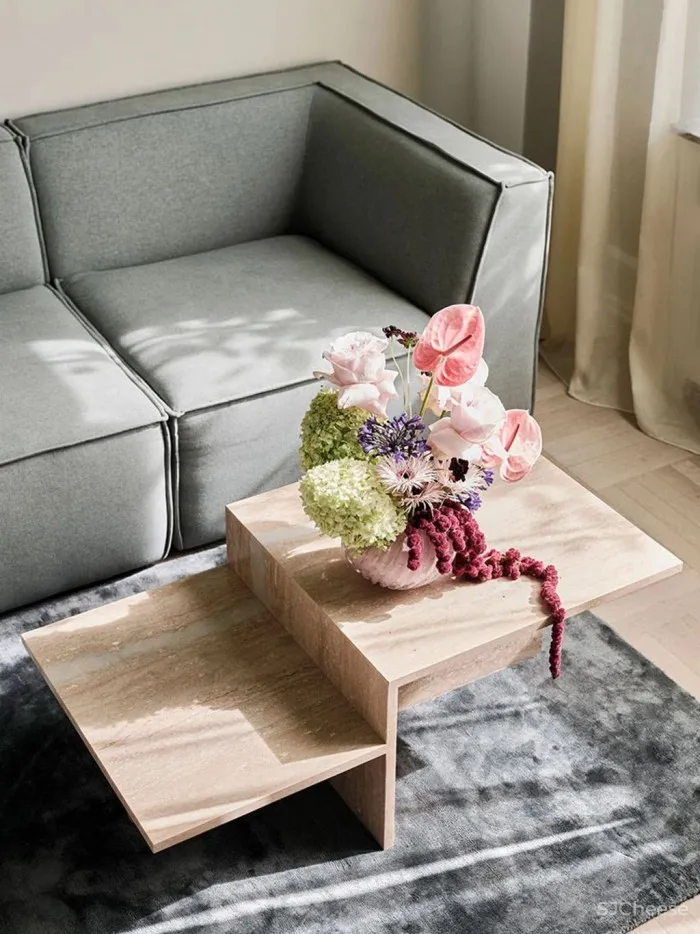 哥本哈根春天色彩柔和的斯堪的纳维亚时尚公寓