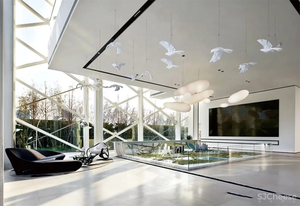 布鲁盟新作 丨折衷主义与艺术共鸣