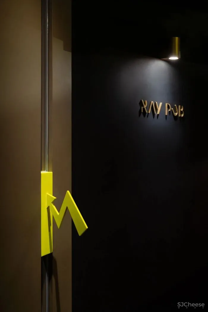 GTD新作丨 市井里巷下的光与影 RAY PUB 暗光精酿咖啡