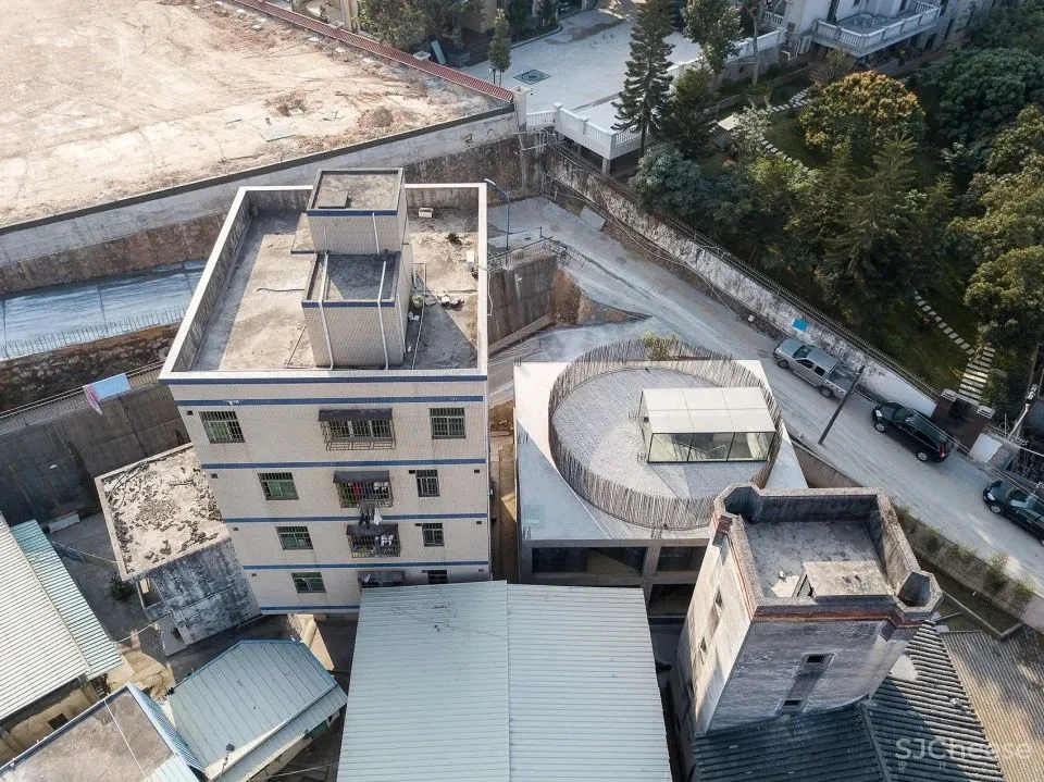 会“呼吸”的多米诺展馆 深圳大学 本原设计研究中心