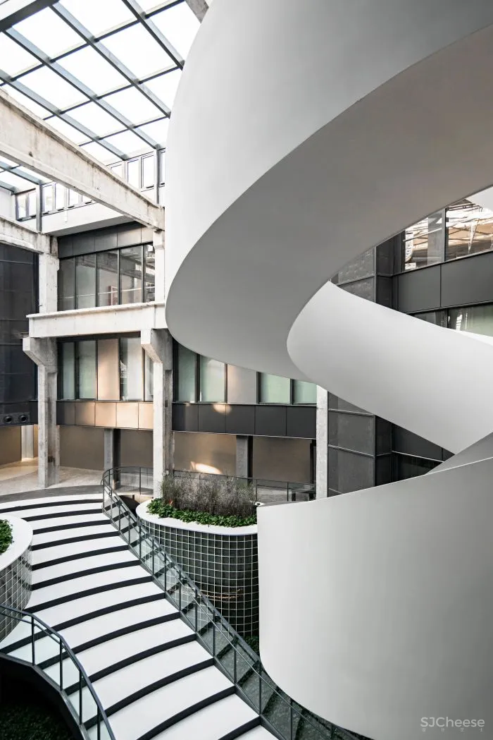 老厂房转身变新花园·中关村数创产业基地 清石设计「星作」