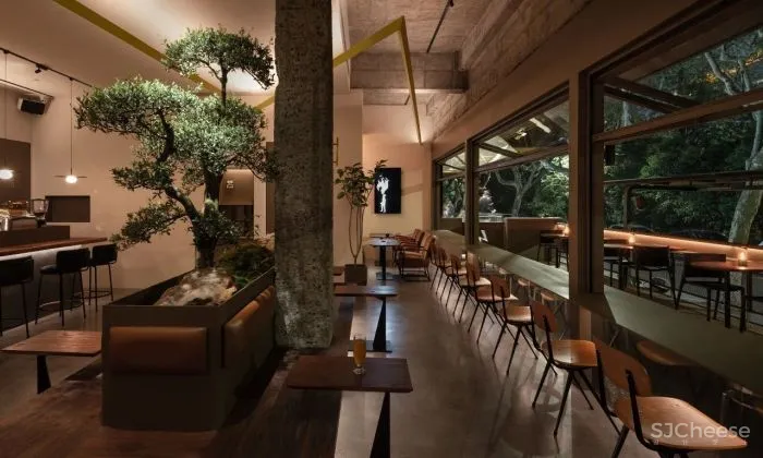 GTD新作丨 市井里巷下的光与影 RAY PUB 暗光精酿咖啡