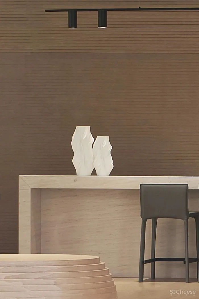 布鲁盟新作 丨折衷主义与艺术共鸣