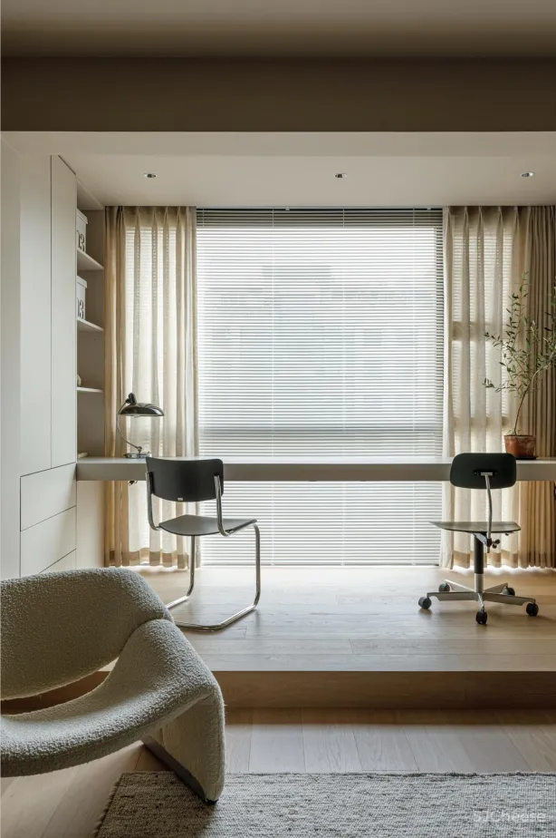 温暖 极简，这个90㎡老房“空”的很诗意