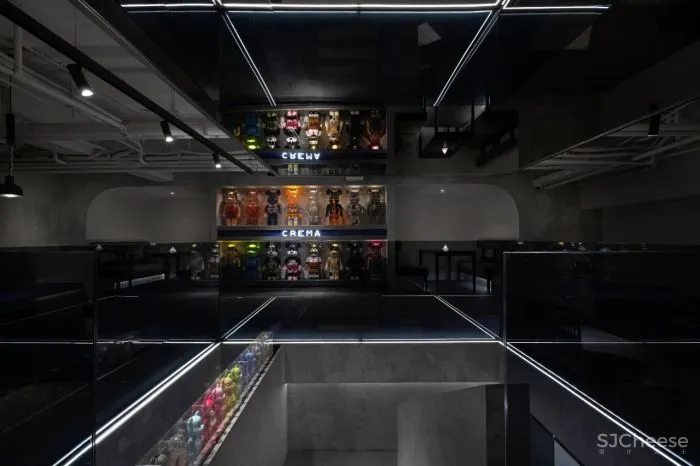 Topworks Lab×CREM@:潮玩运输计划