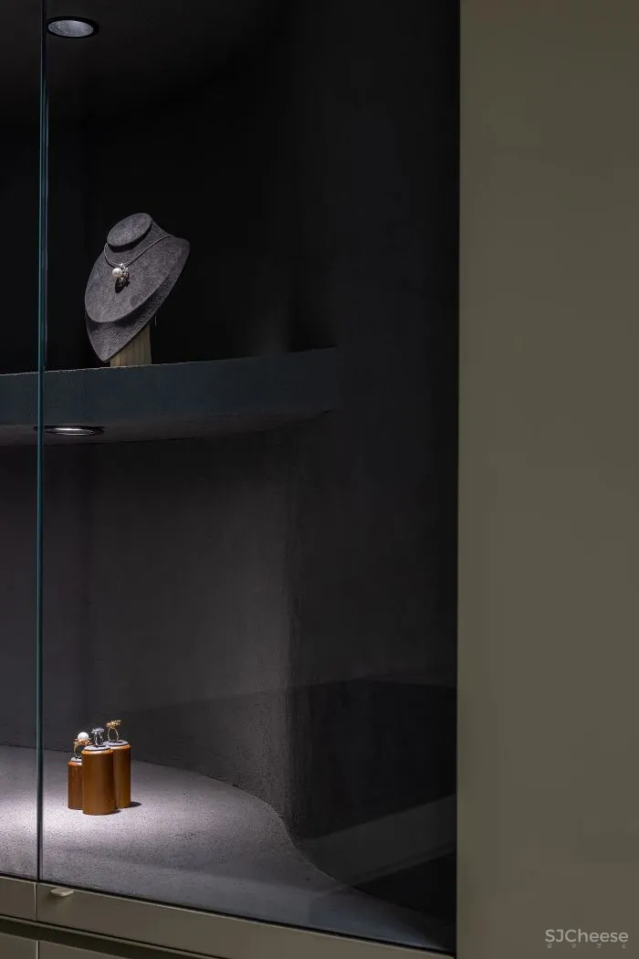 郑小馆新作|缔造臻品,节奏起伏的“寻宝”空间