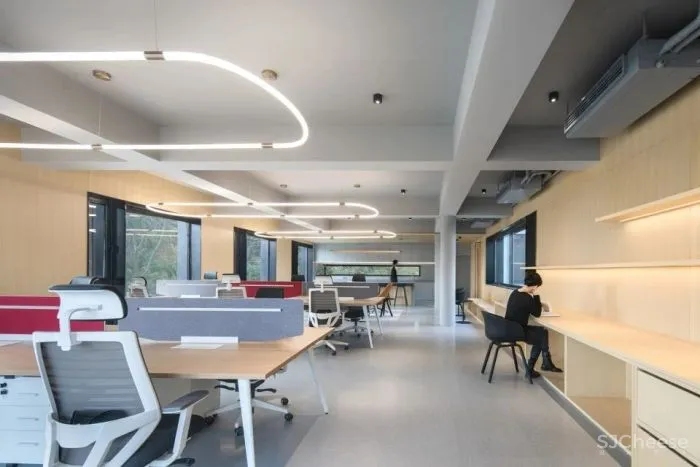 抬头便是自由~零壹城市创造“度假式办公”新空间