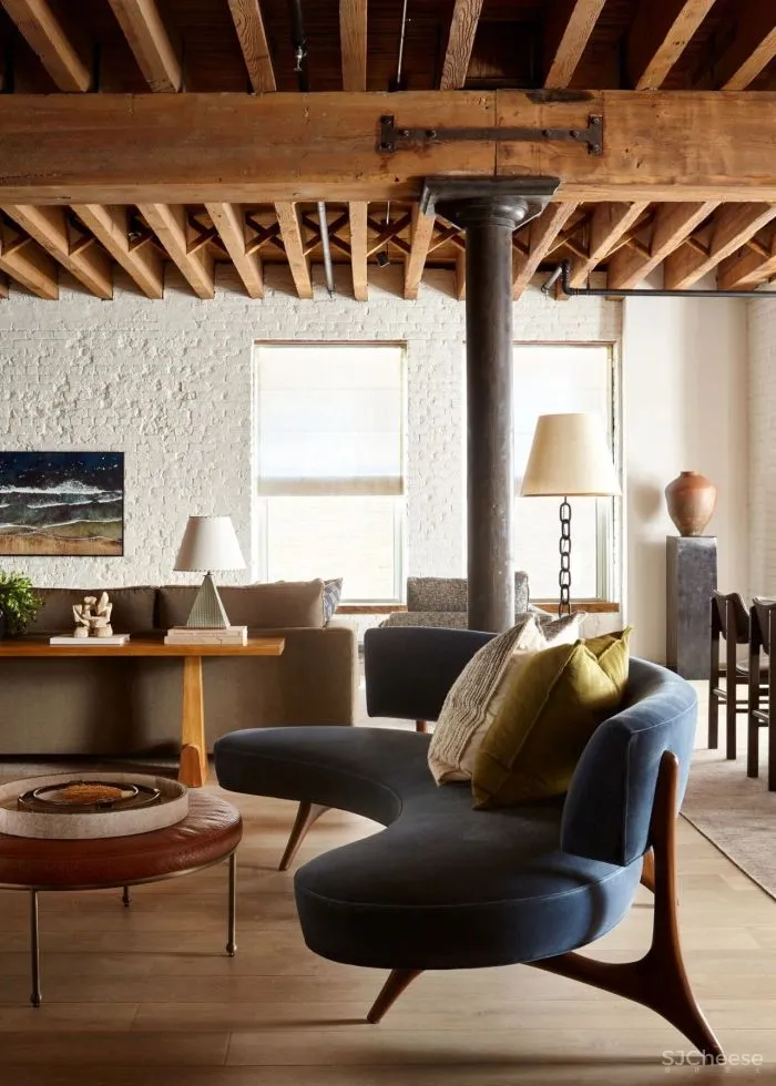 Kevin Dumais 低调奢华,一场来自中世纪的邂逅