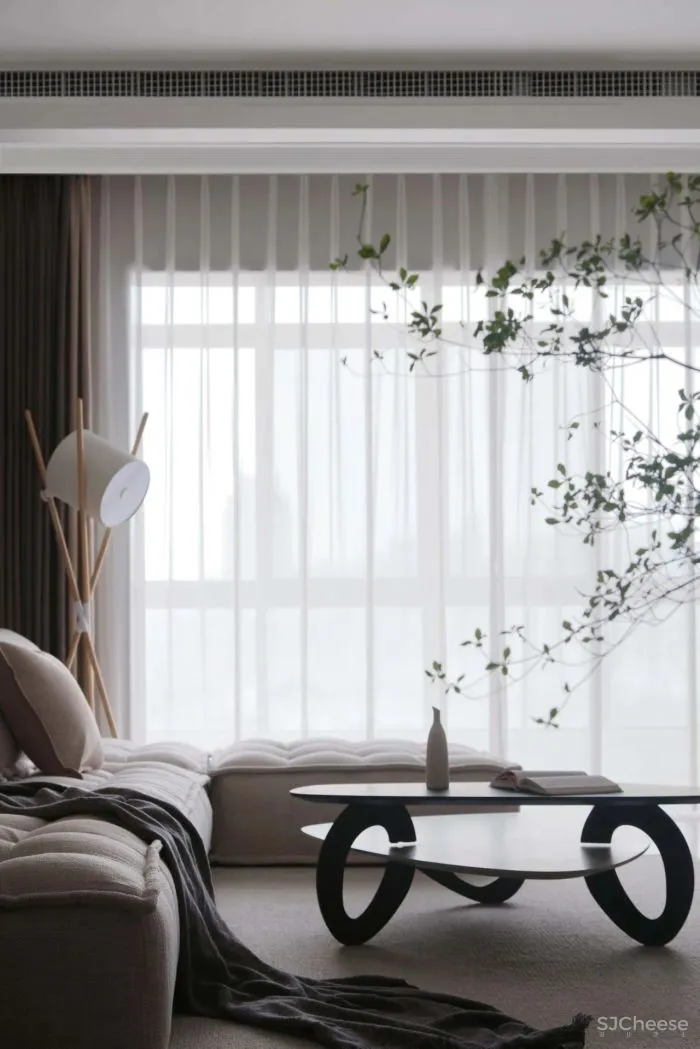 205㎡ 三居室,客厅墙面这样做拼接,好看又个性!