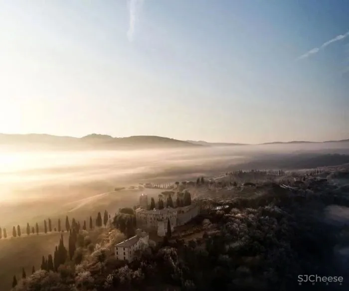 意大利翁布里亚庄园酒店Ristorante Alle Scuderie-这家即将开业的千年庄园酒店,美轮美奂!
