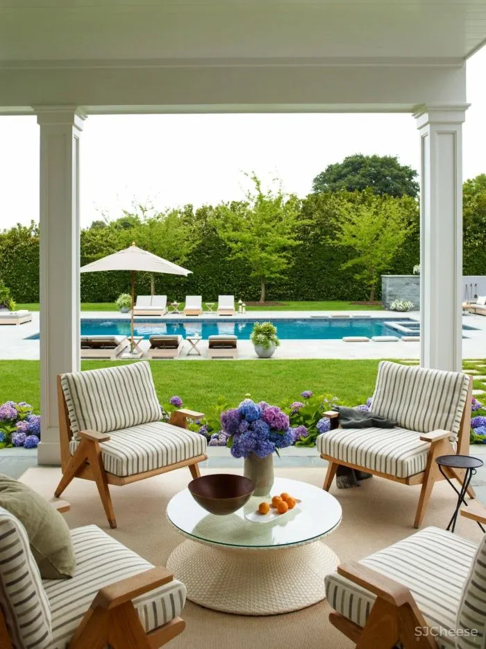 Kevin Dumais 低调奢华,一场来自中世纪的邂逅