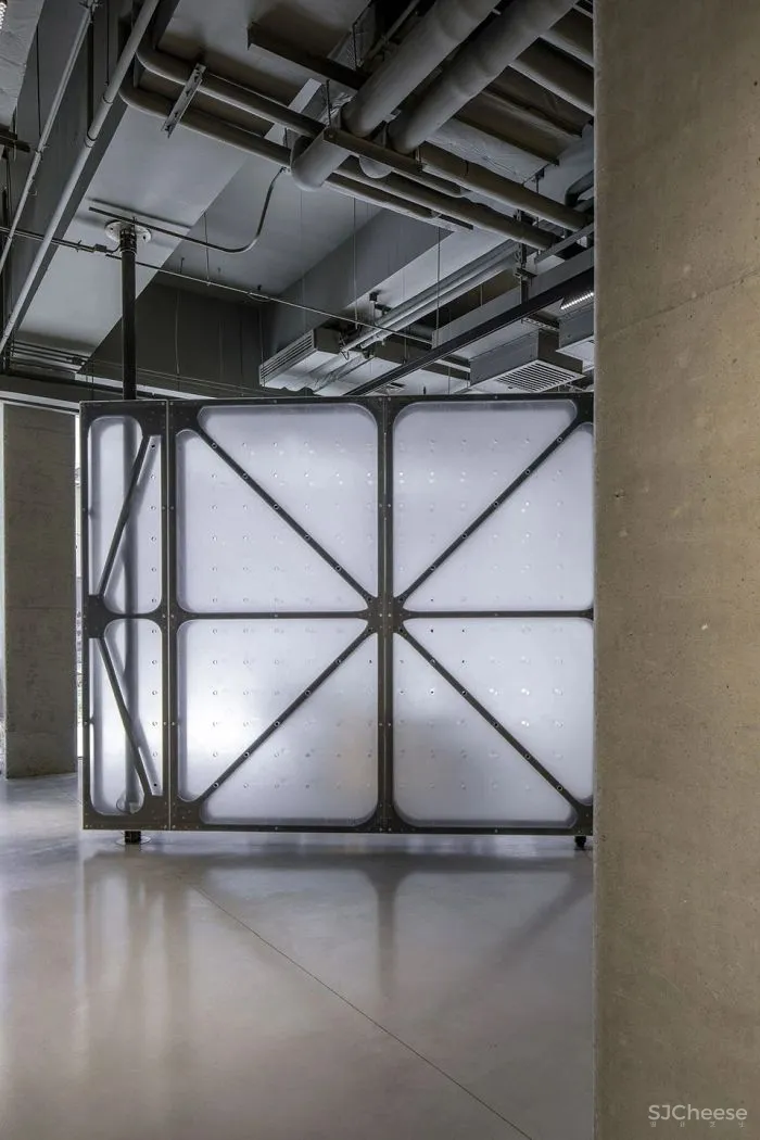 新作 嵌入旋转“结构” 无目的概念书店 罗宇杰工作室