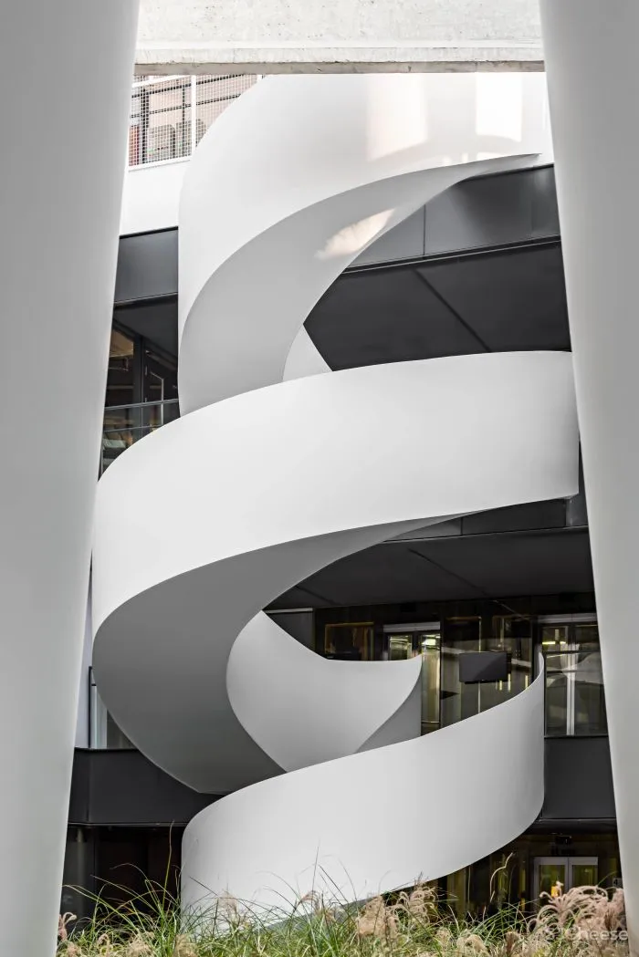 老厂房转身变新花园·中关村数创产业基地 清石设计「星作」