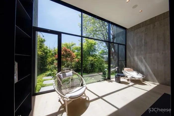 Wood Marsh Architecture丨墨尔本“雕塑”住宅，将现代艺术放大