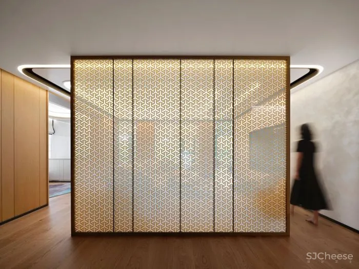 台北城市陳連武新案 開展的卷軸As the handscroll painting unfurls…