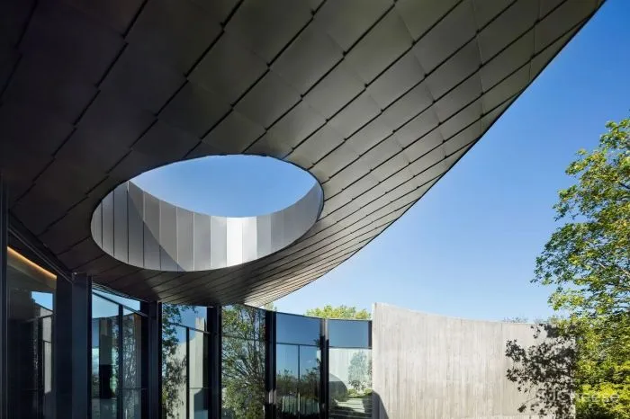 Wood Marsh Architecture丨墨尔本“雕塑”住宅，将现代艺术放大