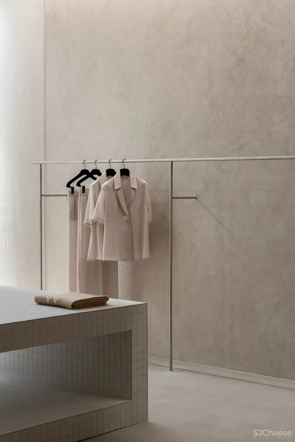 VIKTORIA - WOODS CHADSTONE FLAGSHIP BY GOLDEN.