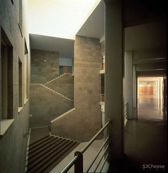 拉斐尔·莫内欧丨与历史对话才是当代建筑的价值所在