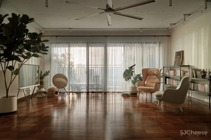 白色系简约时尚单身公寓