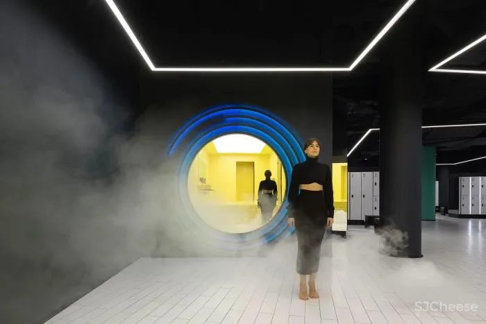 运动的不同维度 莫斯科Kometa Black健身俱乐部