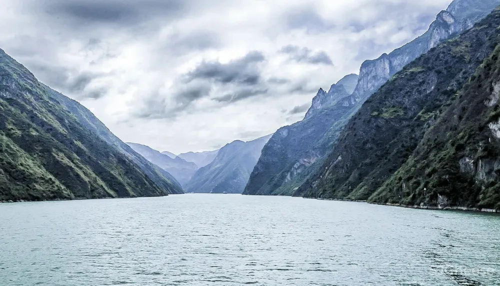 新作丨 天鼓设计:“净”与“静”的山河美学,给生活一场东方礼赞!