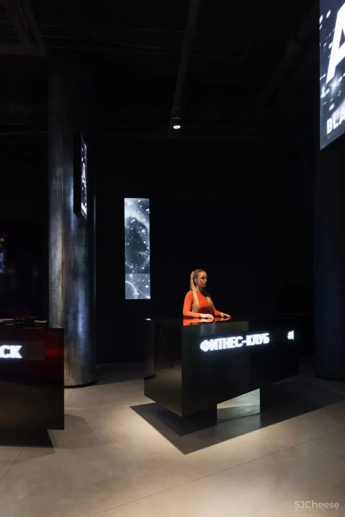 运动的不同维度 莫斯科Kometa Black健身俱乐部