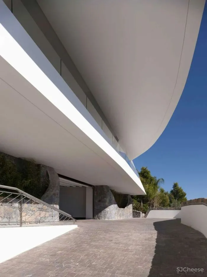 极简住宅设计，屋檐下的那抹灯带是最好的风景