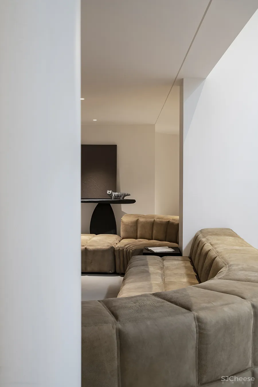 新作|方日新 • 庐州 翠园|这间地复式院落私宅,采光通风极好