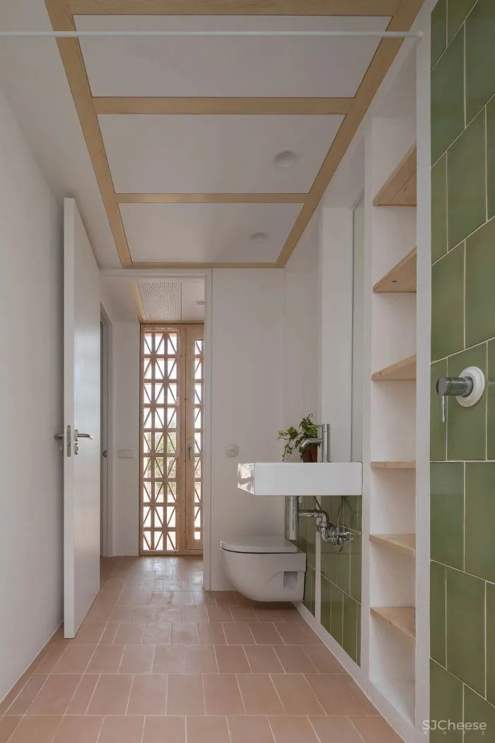 94㎡原木住宅里的光影魔术，开启夏日梦幻之旅！