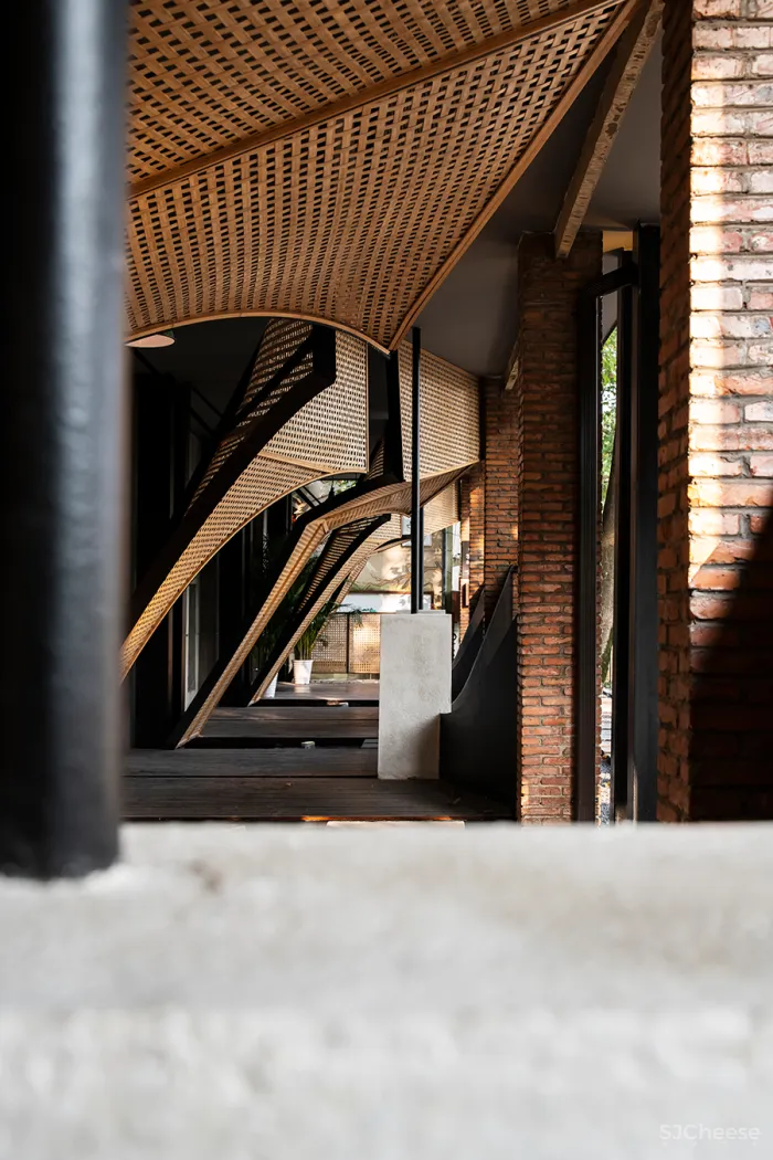 李聪 - 陈书灏 • 莫干山蚕种场｜历史保护建筑“化茧成蝶”