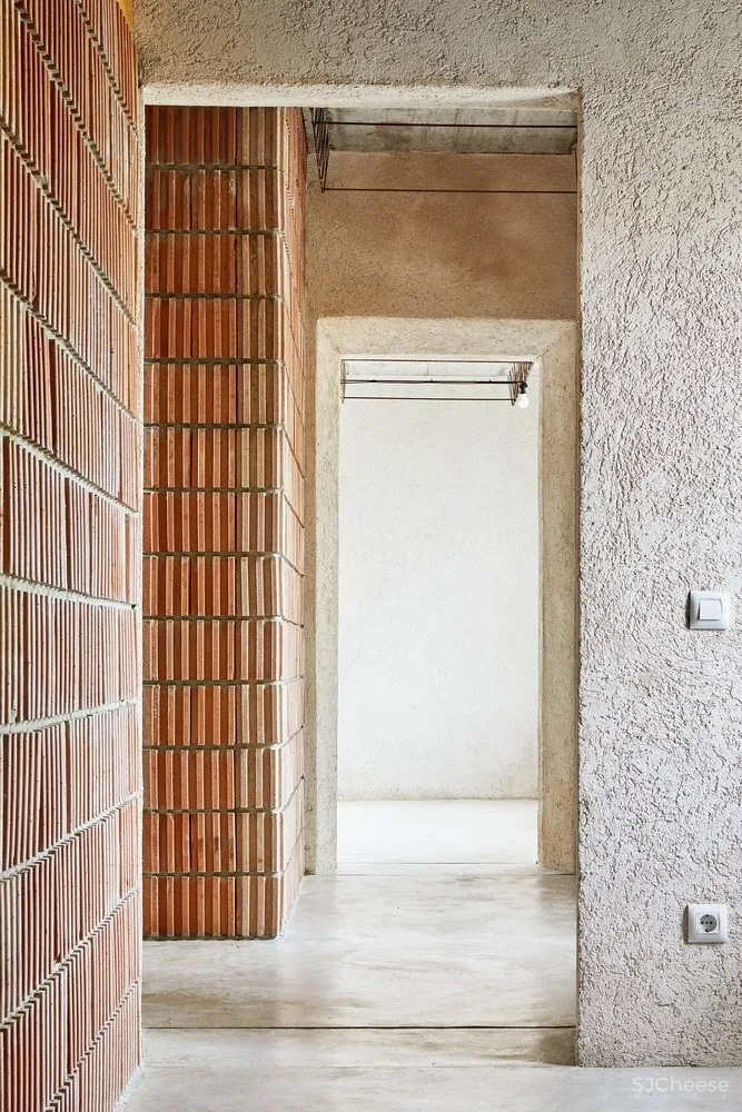 Aulets Arquitectes:巴塞罗那改造住宅 Enological Station