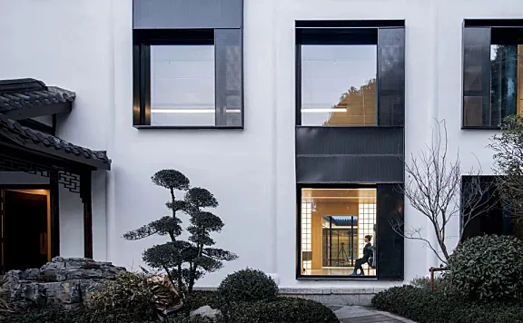 抬头便是自由～零壹城市创造“度假式办公”新空间