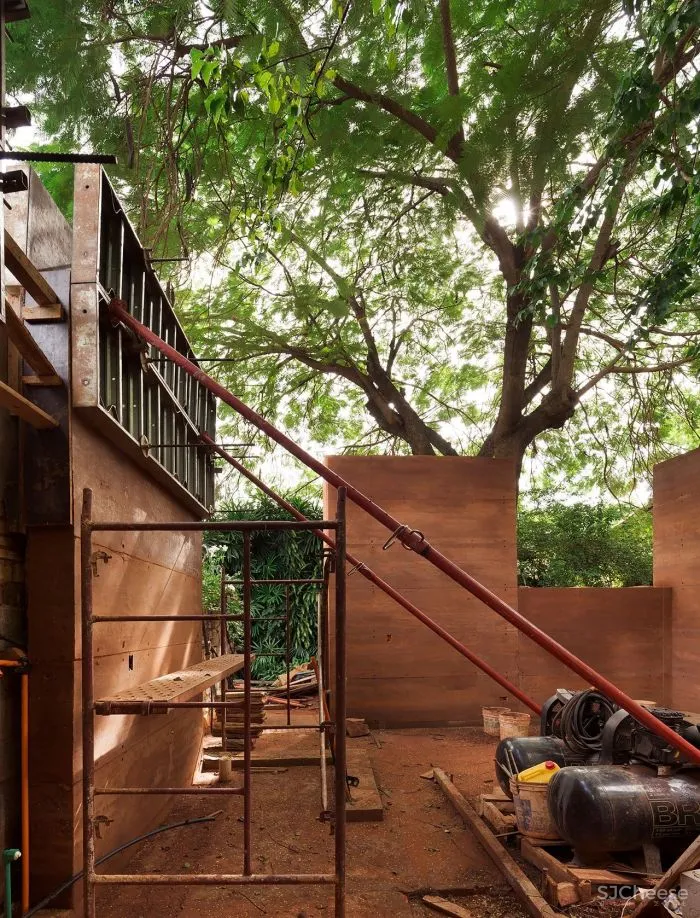 Equipo de Arquitectura丨光影与树 ，洗涤心灵的地方