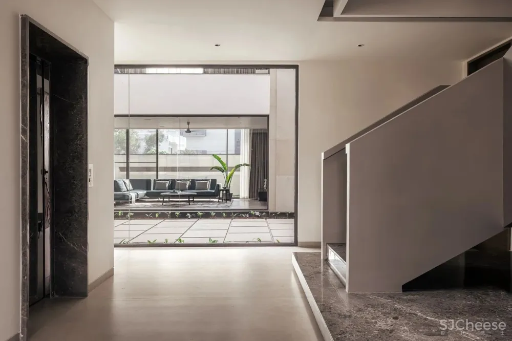 印度Carbonado别墅 23DC Architects