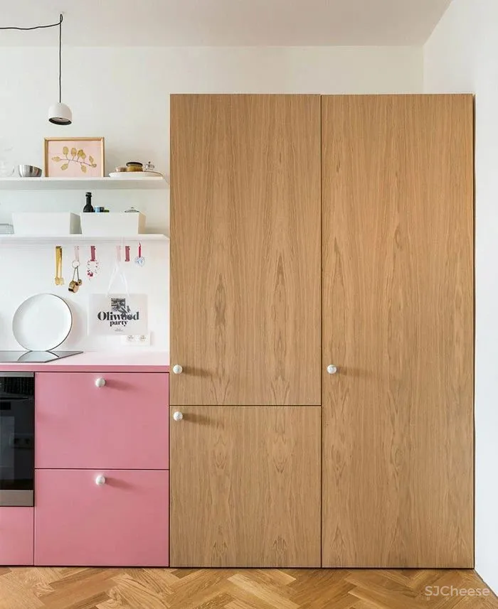 四室变一室,不仅十分和谐,还因为色彩的搭配变得灵动有趣