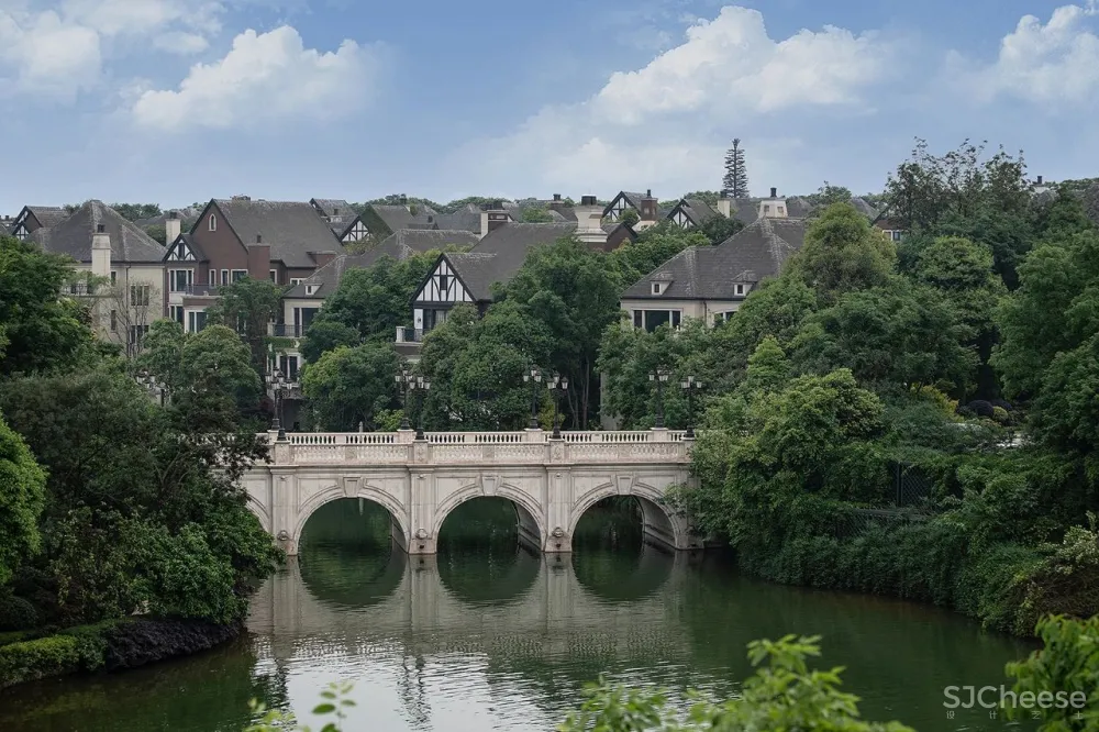 新作|成都1000㎡典雅豪宅,一场时光彼岸的文艺复兴