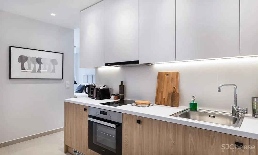 拒绝循规蹈矩,这个现代风公寓被“造”的十分有趣!