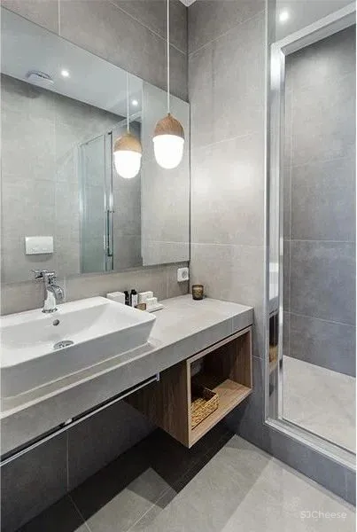 拒绝循规蹈矩,这个现代风公寓被“造”的十分有趣!