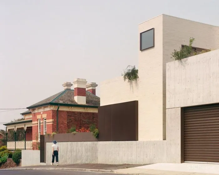 Ruckers Hill House Studio Bright