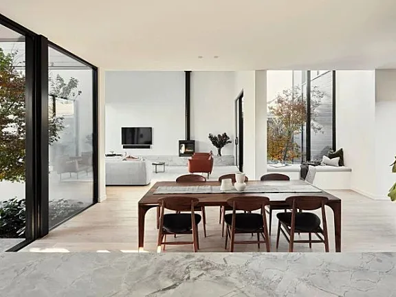 【Dan Webster】用建筑本身构筑纯净空间