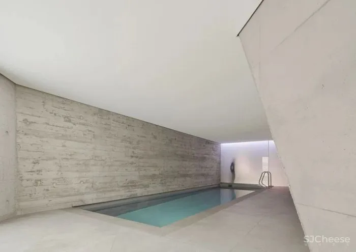 新作丨 庞大的混凝土“晶体” L别墅 POOL LEBER ARCHITEKTEN