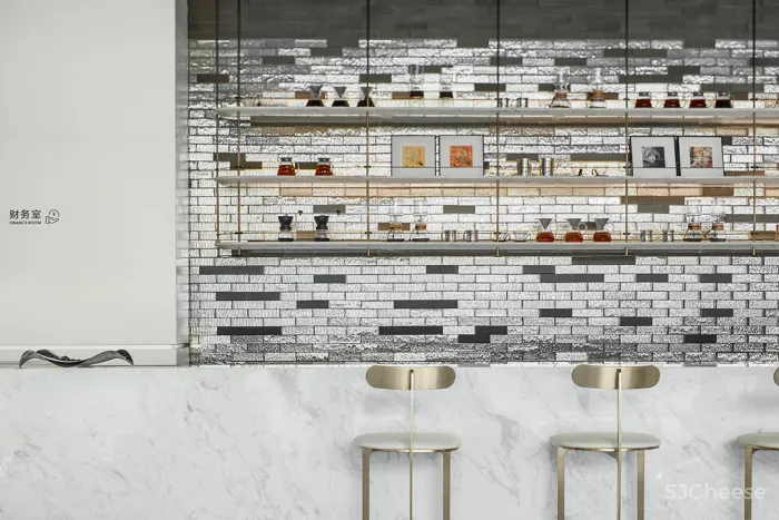 朴悦设计新作丨 追光者,初心如磐