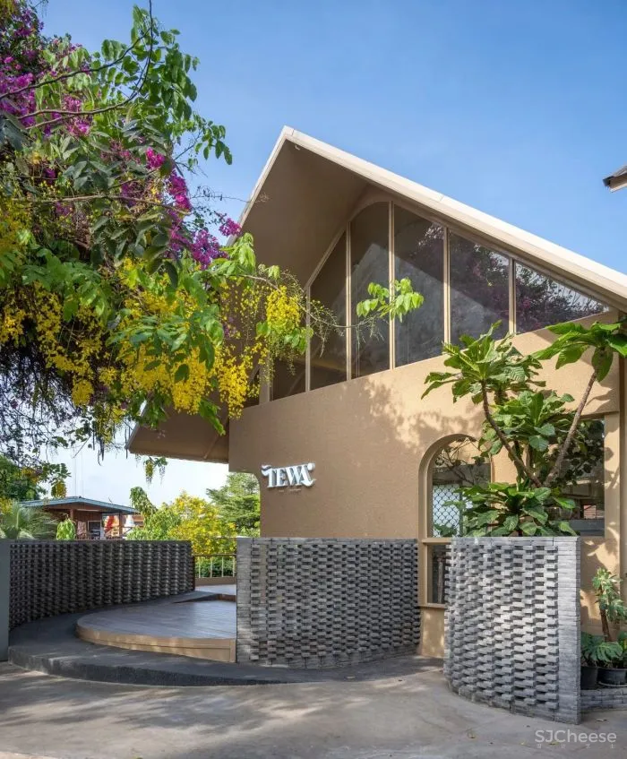 泰国王子餐厅Pae Thewaraj BodinChapa Architects