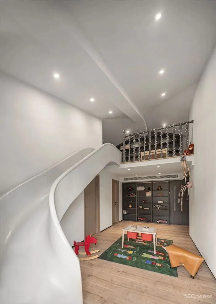 马蹄莲设计：或远亦近，舒缓的自然主义