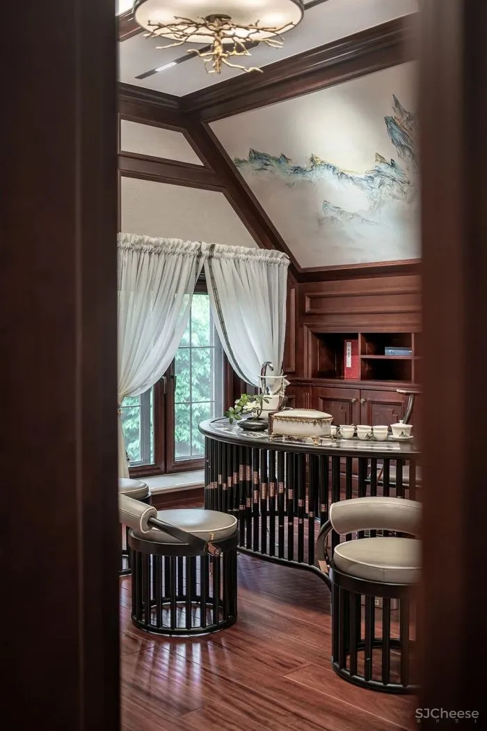 新作|成都1000㎡典雅豪宅,一场时光彼岸的文艺复兴