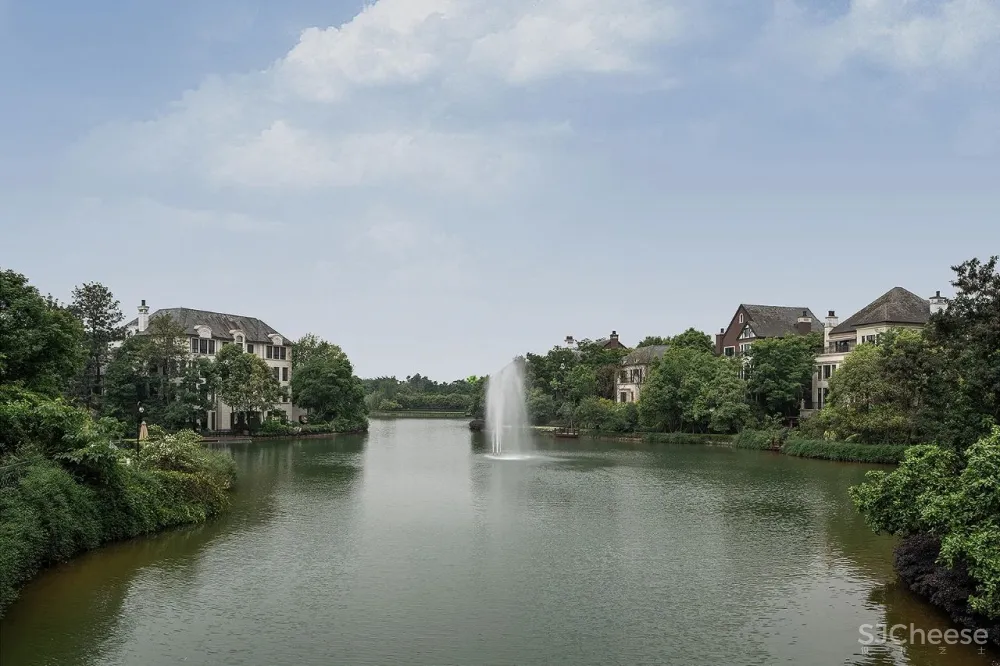 新作|成都1000㎡典雅豪宅,一场时光彼岸的文艺复兴