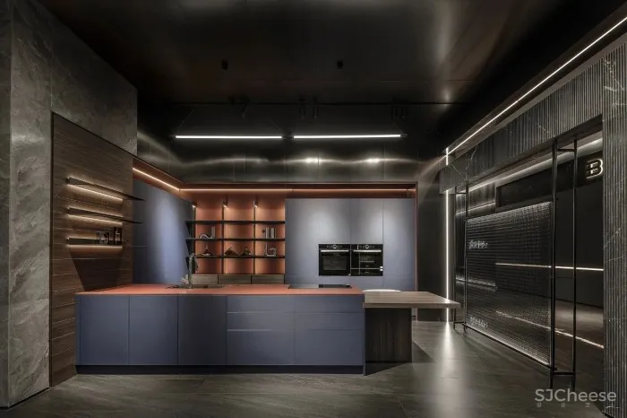 新作｜唐忠汉：环形净透延伸的材质光泽