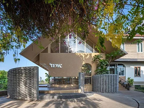 泰国王子餐厅Pae Thewaraj BodinChapa Architects