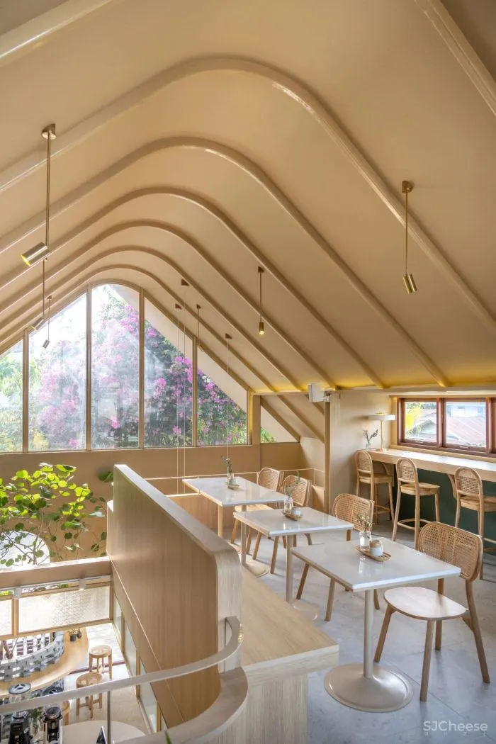 泰国王子餐厅Pae Thewaraj BodinChapa Architects