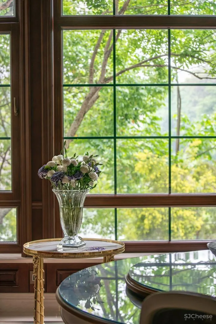 新作|成都1000㎡典雅豪宅,一场时光彼岸的文艺复兴